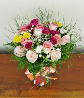 Arranjo com lápis de cor Aquarela