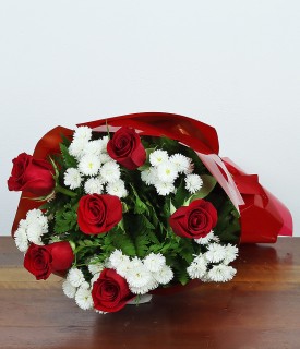 Buquê de 6 rosas importadas vermelhas