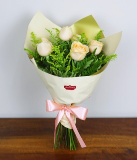 Buquê de 06 Rosas Champagne