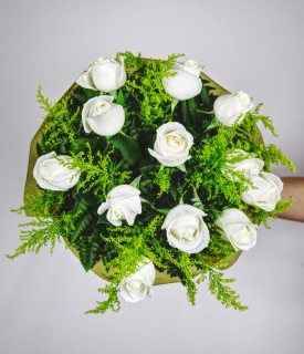 Buquê de 12 Rosas Brancas